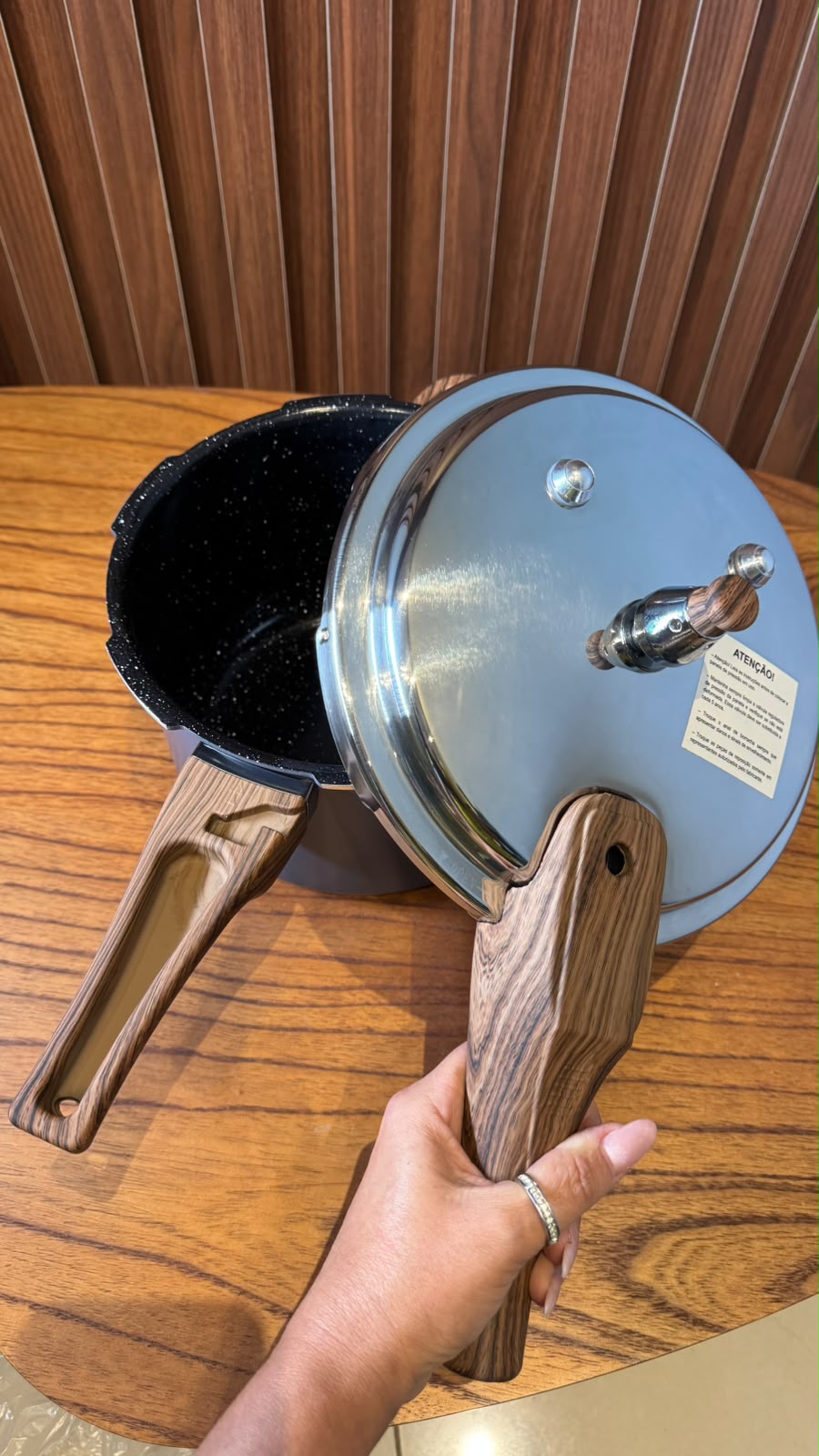 PANELA DE PRESSÃO MILANO 4,2L IND- PROMATIC