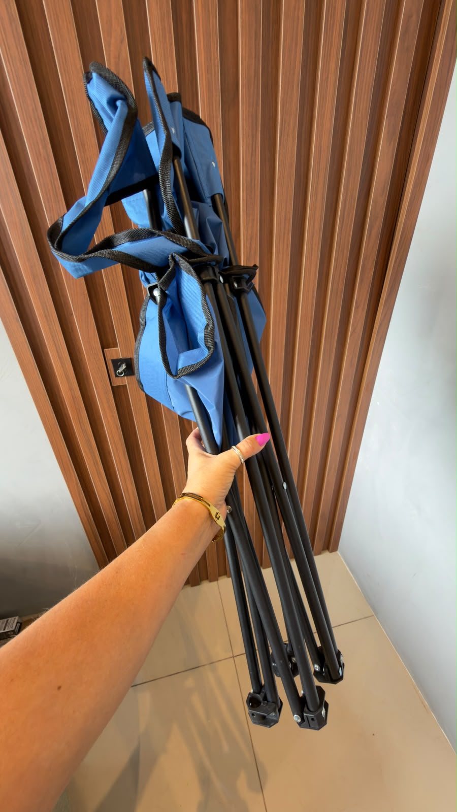 Cadeira Dobrável com Porta-Copo